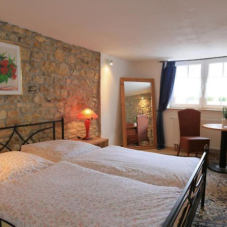 Hotel Weingewolbe Bermersheim エクステリア 写真