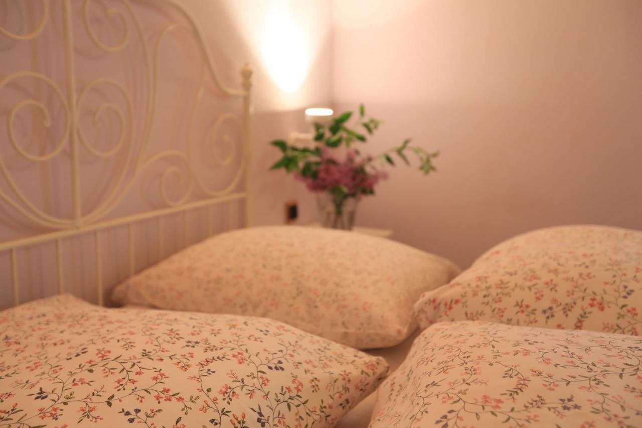 Hotel Weingewolbe Bermersheim エクステリア 写真