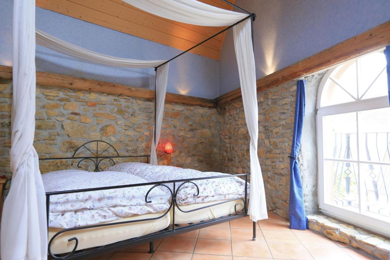 Hotel Weingewolbe Bermersheim エクステリア 写真